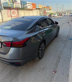 نیسان ئەلتیما